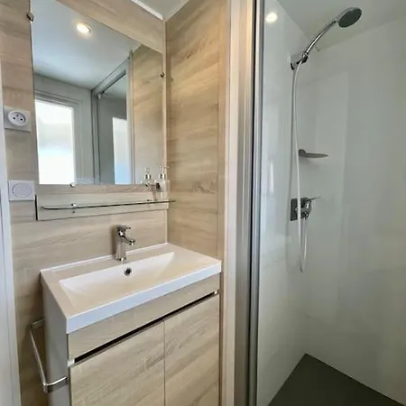 Neuf Avec Belle Terrasse Couverte Et Piscine * Corcieux