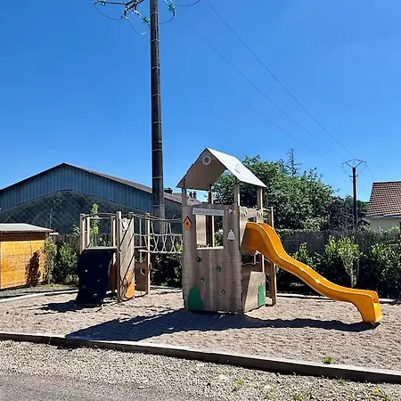 Neuf Avec Belle Terrasse Couverte Et Piscine * Corcieux