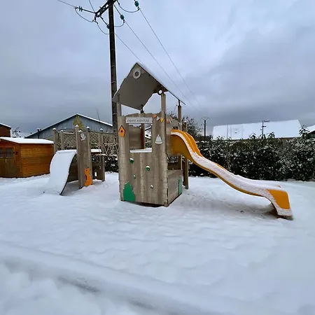 Holiday home Neuf Avec Belle Terrasse Couverte Et Piscine Corcieux